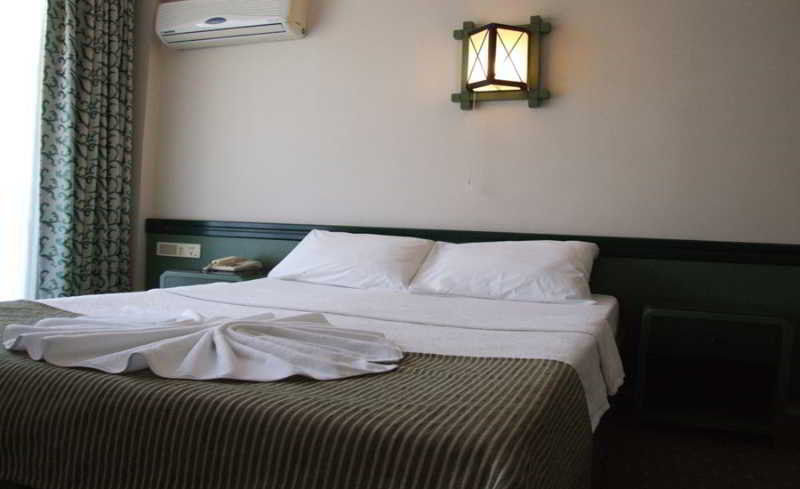 Hotel Amphora à Foça Extérieur photo