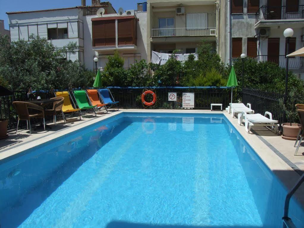 Hotel Amphora à Foça Extérieur photo